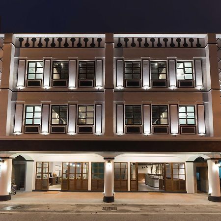 Phoenix Hostel Kota Hualien Bagian luar foto