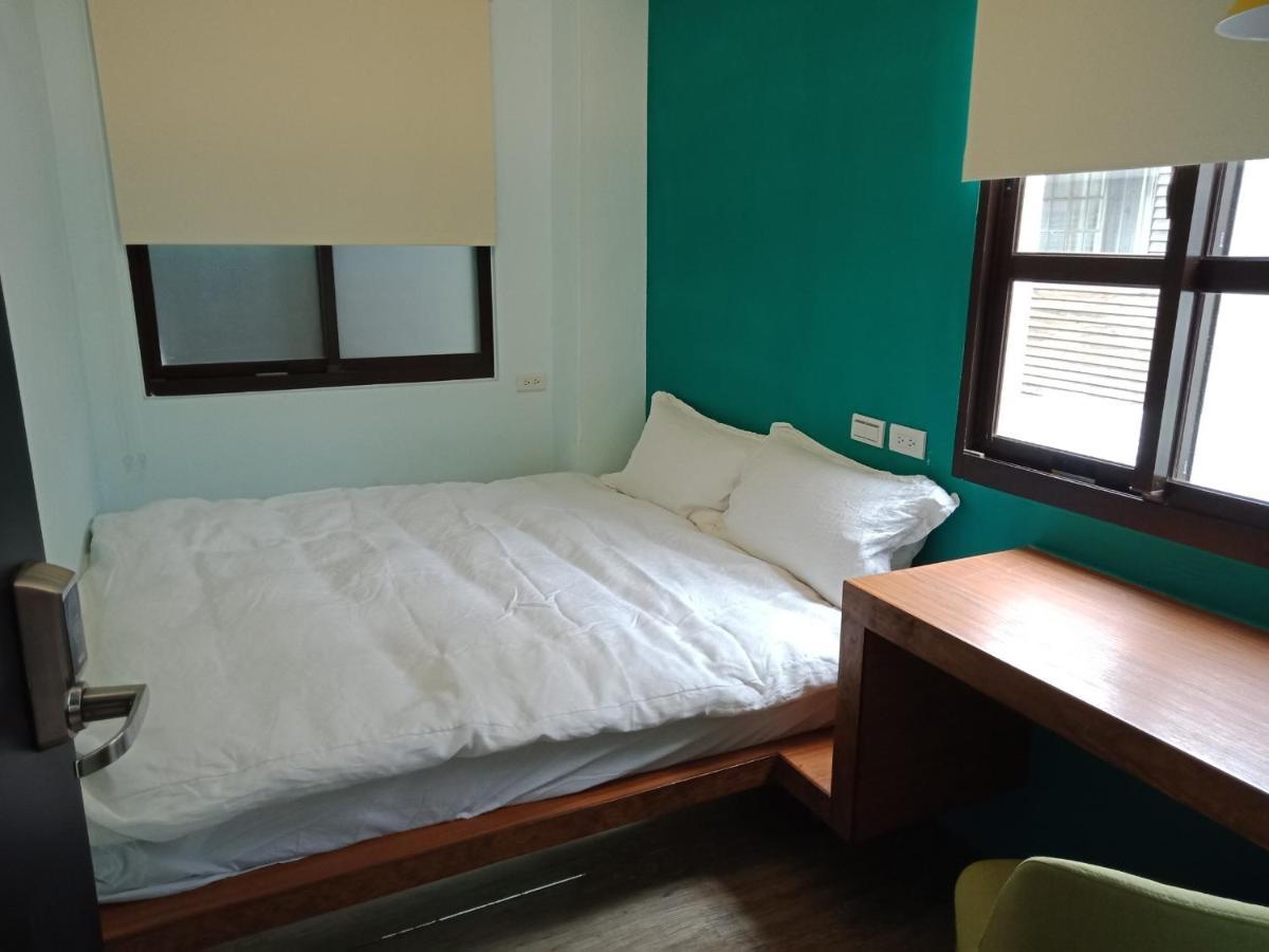 Phoenix Hostel Kota Hualien Bagian luar foto