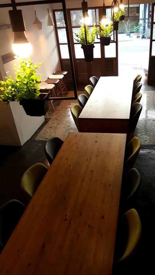 Phoenix Hostel Kota Hualien Bagian luar foto