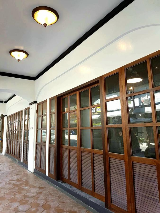 Phoenix Hostel Kota Hualien Bagian luar foto