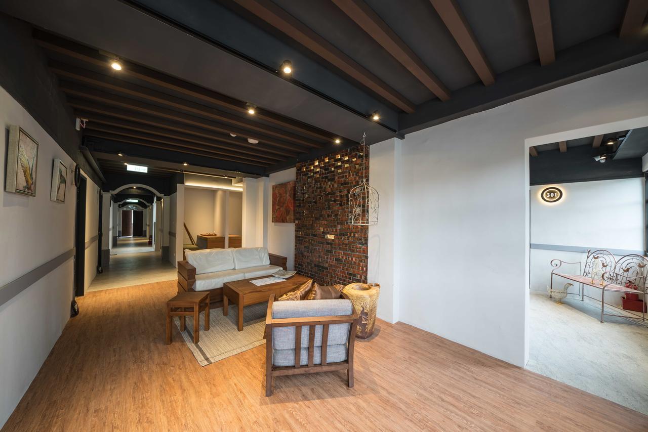 Phoenix Hostel Kota Hualien Bagian luar foto