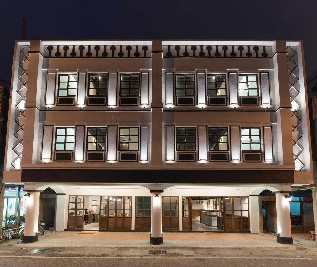 Phoenix Hostel Kota Hualien Bagian luar foto